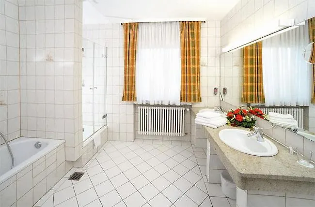 Grasbrunner Hof Affittacamere 3*
